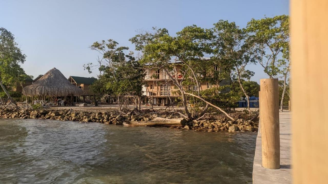 Hostel Villa Luz Beach Tintipan Island Exterior photo